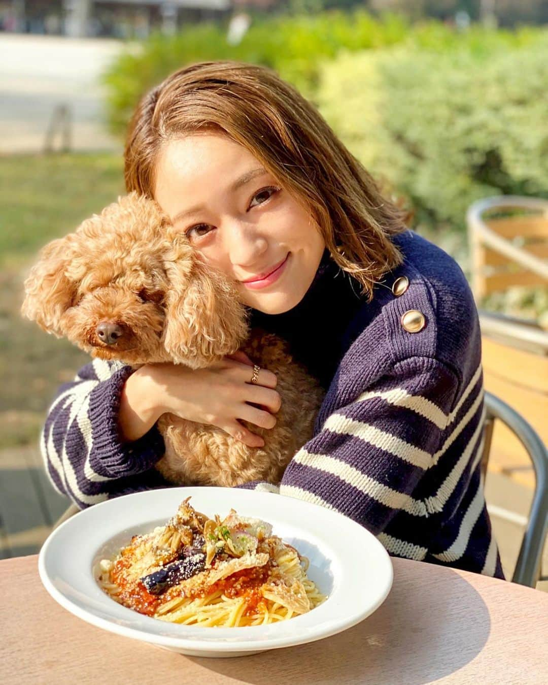 chayさんのインスタグラム写真 - (chayInstagram)「こじとランチ🐶🍝 #小次郎 #こじこじ #目つぶっちゃった  #トイプードル #プードル  #toypoodle #poodle」11月18日 22時05分 - chay1023_official