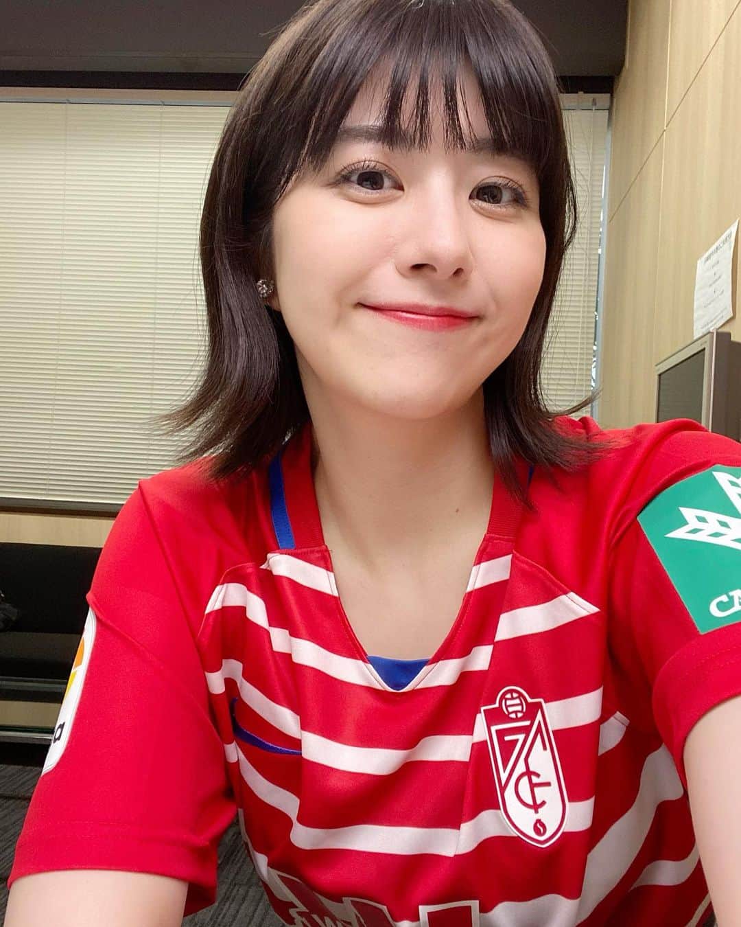 森山るりのインスタグラム：「. 今日もお疲れさまでした🤸‍♀️🤸‍♀️🤸‍♀️ #アゴ #ユニフォーム」