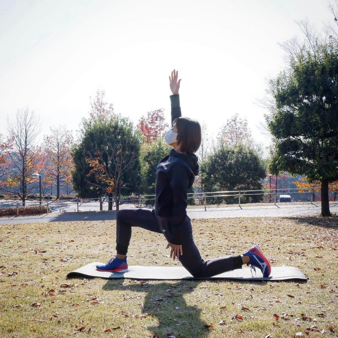 宇都宮絵莉のインスタグラム：「🍁🍂🧘‍♀️🌾 #秋 #autumn」