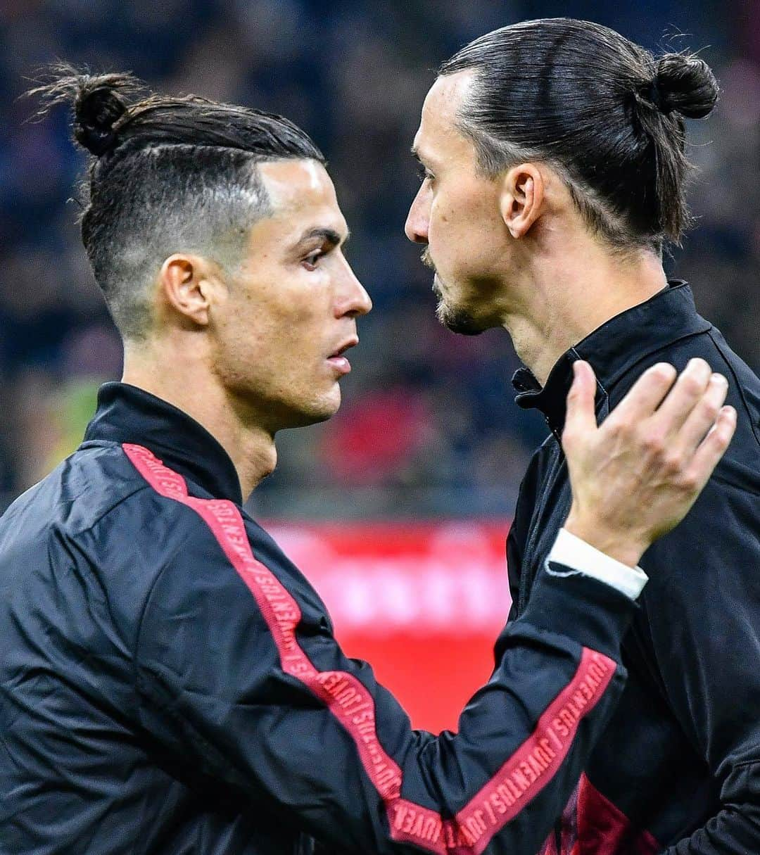 UEFAチャンピオンズリーグさんのインスタグラム写真 - (UEFAチャンピオンズリーグInstagram)「💬 Ancelotti: "He [Zlatan] is immortal, like Cristiano Ronaldo. Continuing to play is easy, but they don't just play, they always score."  #UCL⁠￼⁠」11月18日 22時03分 - championsleague