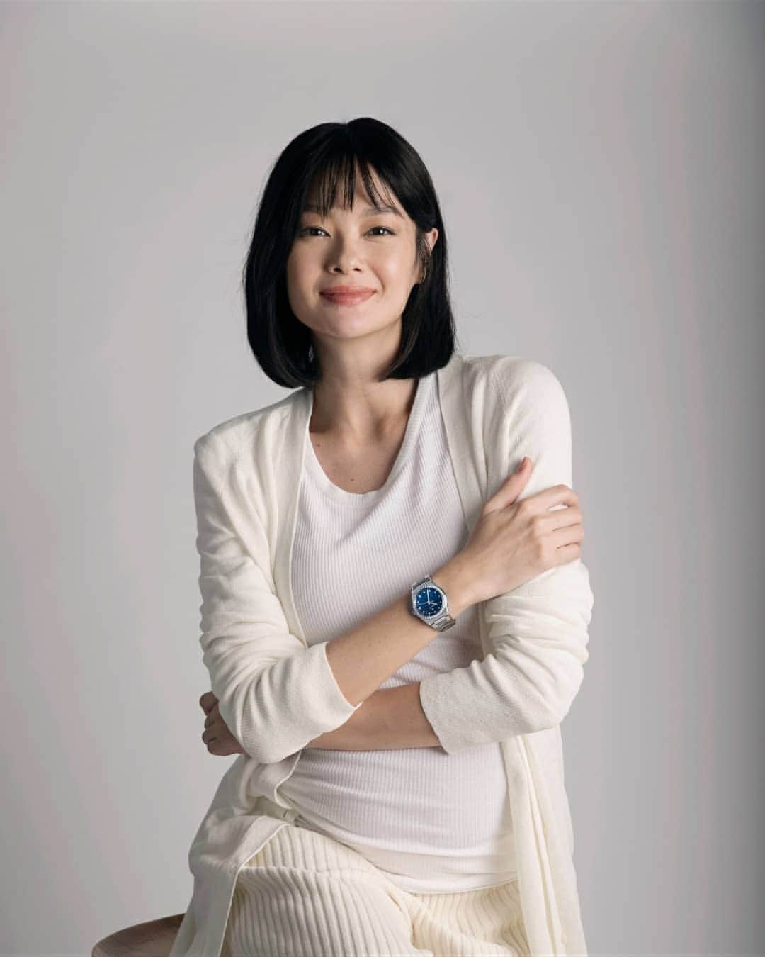 ゼニスのインスタグラム：「#Dreamhers: Meet the Zenith DREAMHERS: Accomplished model. Acclaimed actress. Successful businesswoman. Well-being advocate. Devoted mother. These are just some of the many roles that Singaporean media personality Sheila Sim has taken on over the years.  #Zenith #ZenithWatches #TimeToReachYourStar #ZenithXDreamhers #SheilaSim #Model #Actress #Mother #DefyMidnight」