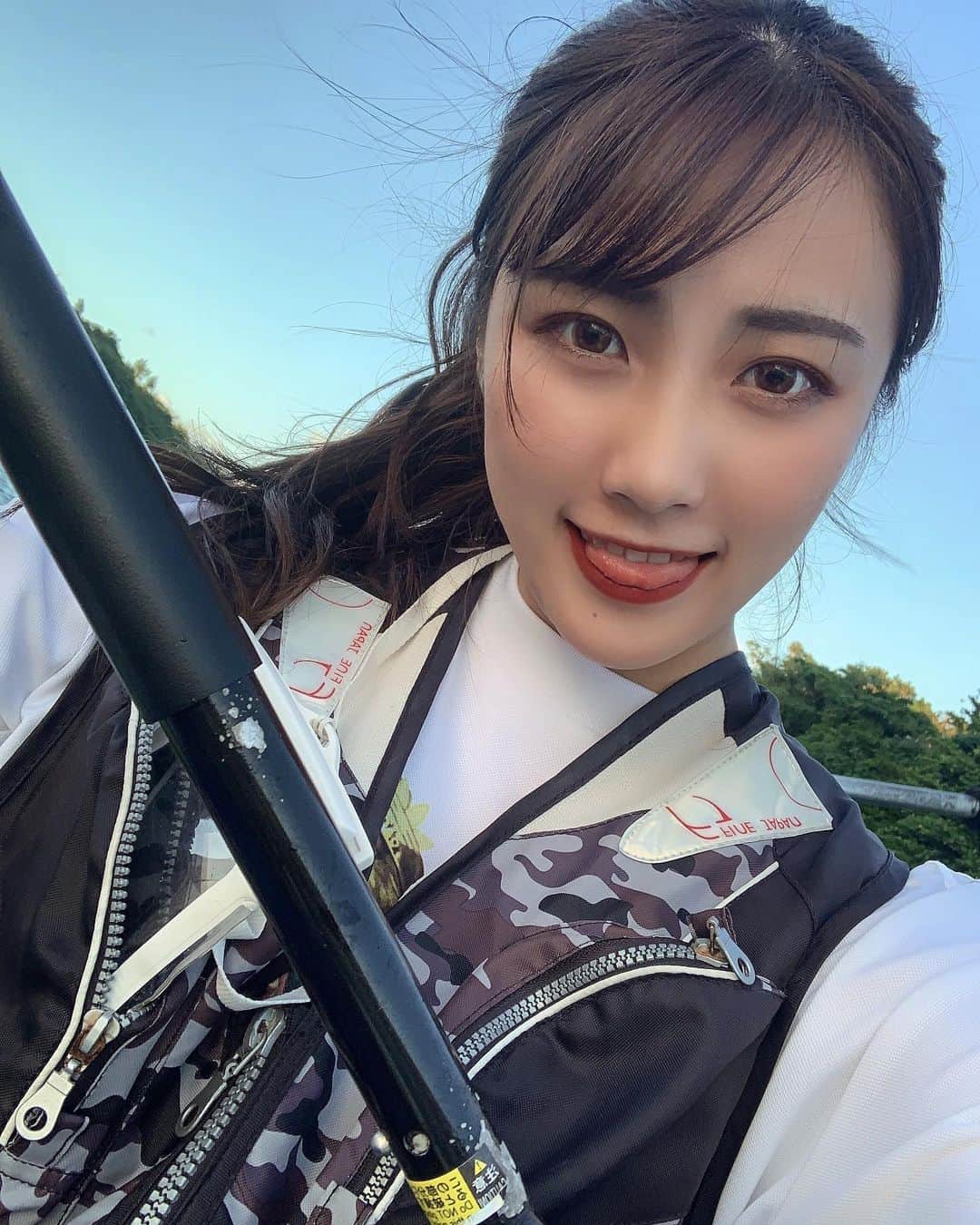 Moka さんのインスタグラム写真 - (Moka Instagram)「サンセットをカヤックで見るって素敵なツアー🥰 ・ ・ 沖縄大好きでたまらないなぁ〜 ・ ・ #風を感じて #比謝川カヤック  ・ ・ #フリーモデル  #モデル #フリーランス #フリーランスモデル #広告モデル #イメージモデル #サロモ #撮影 #撮影モデル #作品撮り #作品撮りモデル #ポトレ #インフルエンサー #インスタグラマー #沖縄」11月18日 22時18分 - moka_030n