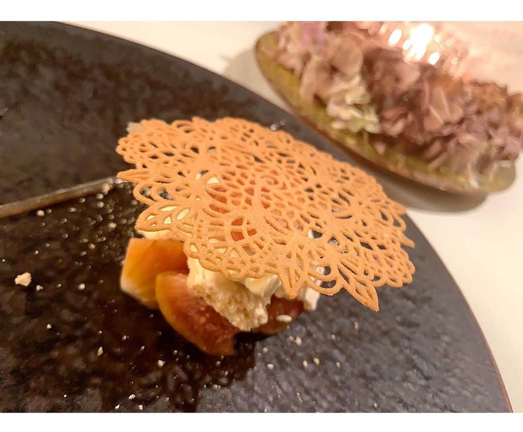 百合華さんのインスタグラム写真 - (百合華Instagram)「京都四条にある四季を感じられるイノベーティブフュージョン『ORTO』にてランチタイム②🍽💕  旬の京野菜をふんだんに使用したカラフルで華やかな其々のお料理達からは様々な食感をも堪能する事が出来ます✨  お口の中で弾けるスイーツは衝撃的でとっても面白いww🎶  女性のお客様でいっぱいなのもすぐに納得できちゃう、乙女心を擽りまくりの素敵なランチコースで御座いました💖  #japan #日本 #kyoto  #京都 #四条 #innovativefusion  #イノベーティブフュージョン  #orto #オルト #庭園 #野菜 #京野菜 #京都の四季 #体感 #lunch #lunchtime  #ランチタイム #目にも美味しい  #美食 #美食家 #aumoグルメ」11月18日 13時51分 - yurika.lovelily