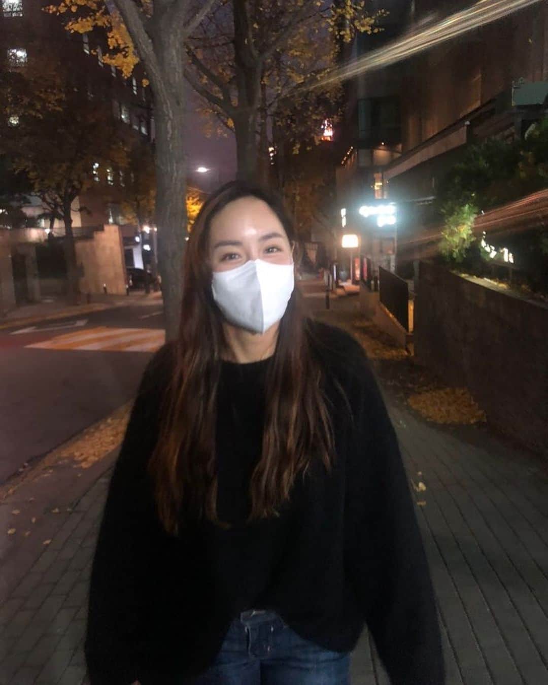 パク・キョルのインスタグラム：「. 사진을 너무 잘찍어서 겨우 3장 건졌다📸 🍂🍂🍂」
