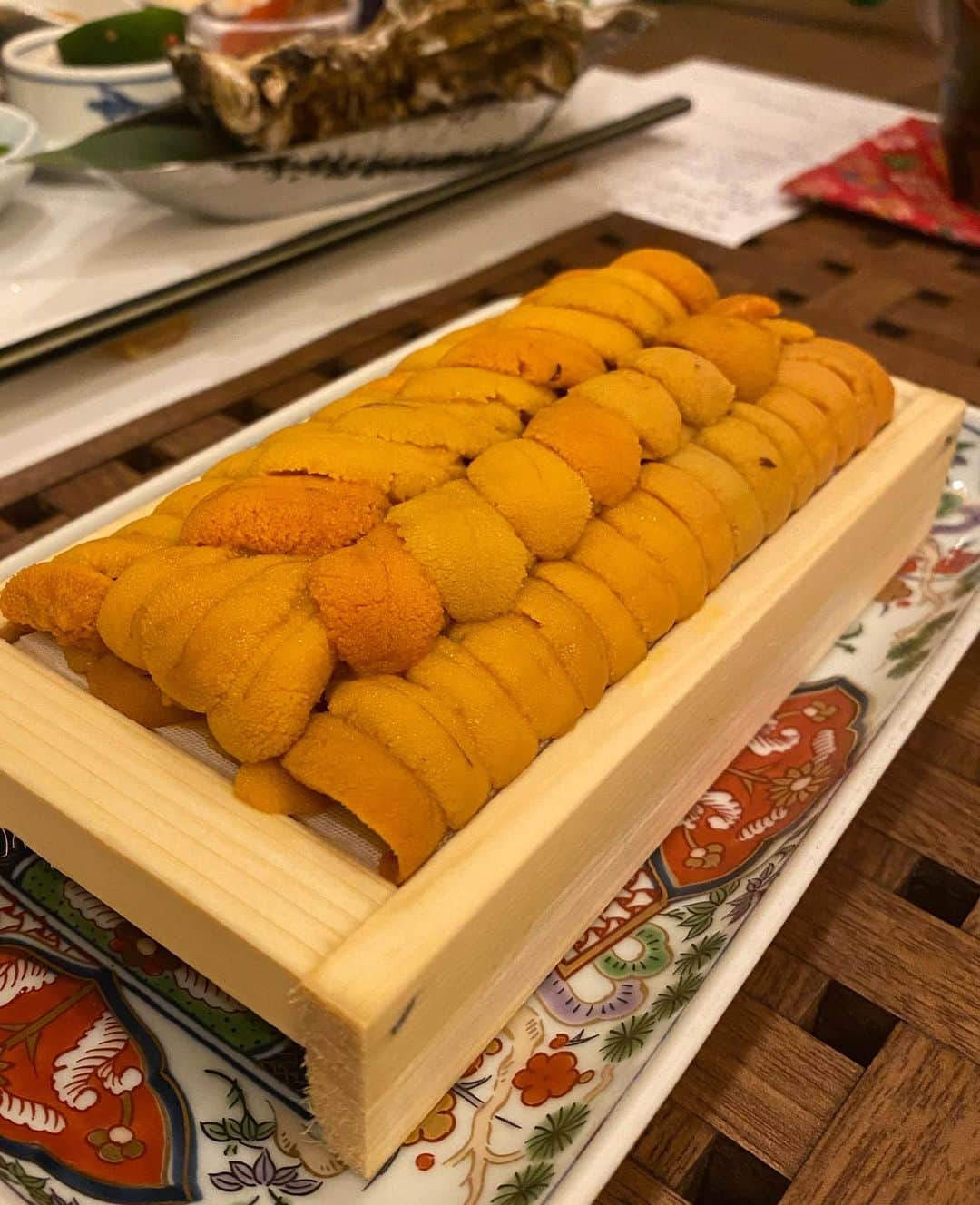 中田翔さんのインスタグラム写真 - (中田翔Instagram)「うまい物を食べてトレーニング頑張りますか！！ #中田翔#うに！！#shining」11月18日 14時14分 - shonakata_official