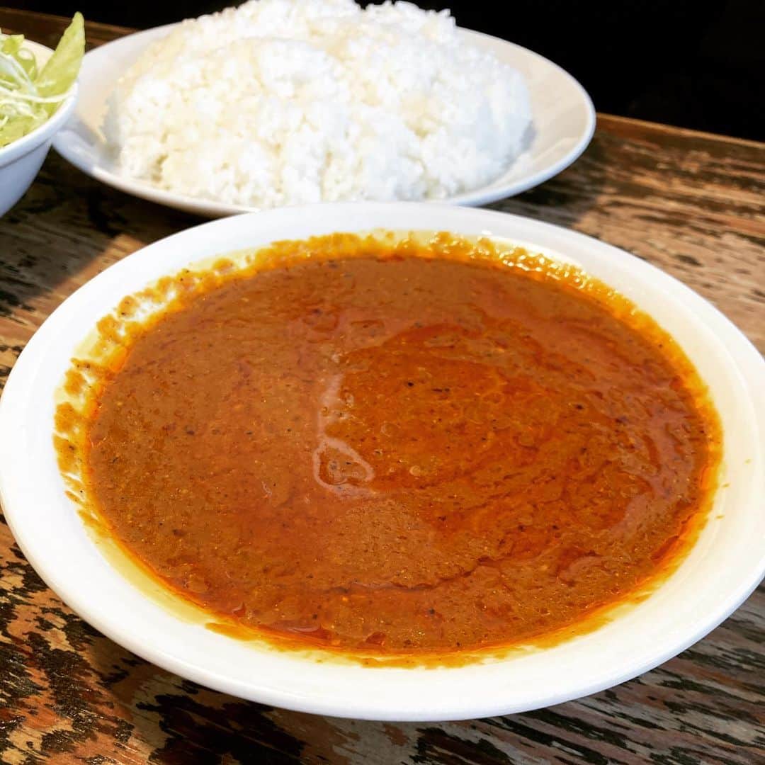 桜井誠のインスタグラム：「カレー屋じゃなのにカレーが美味い」