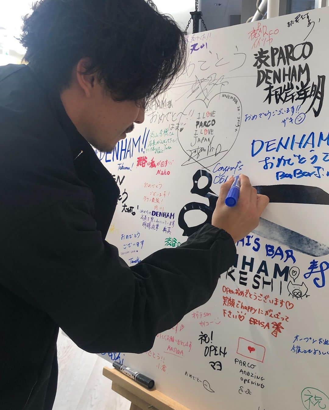 デンハムさんのインスタグラム写真 - (デンハムInstagram)「Happy Anniversary PARCO Shibuya, Tokyo. 1 year ago this week we celebrated the grand opening. #denham #denhamjapan #denhamthejeanmaker #jasondenham #denim #jeans #selvedgedenim #thetruthisinthedetails」11月18日 15時02分 - denhamthejeanmaker