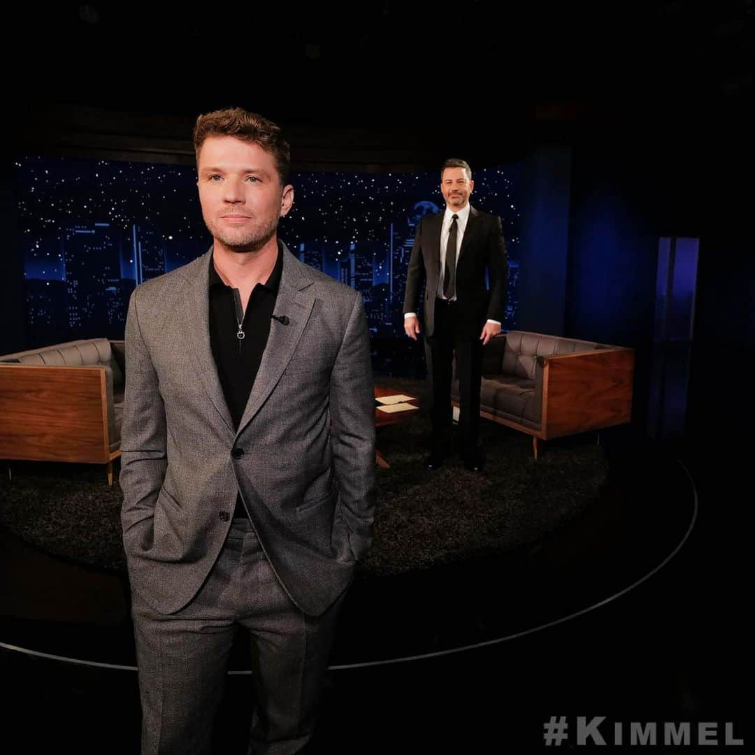 Monty Jacksonのインスタグラム：「@ryanphillippe promoting #BigSky on @jimmykimmel wearing @ferragamo and @jimmychoo #styledbymrmontyjackson @aframe_agency」