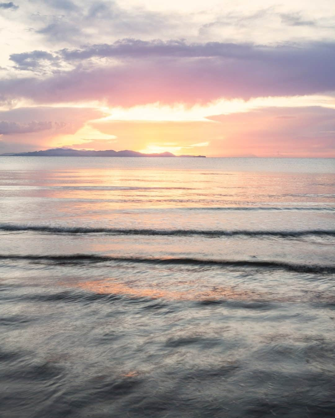 National Geographic Travelさんのインスタグラム写真 - (National Geographic TravelInstagram)「Photo by @andrea_frazzetta / The sun sets off Punta Ala in Tuscany, Italy. The end of summer seemed to promise us a more serene period here in Italy. We still have difficult days ahead, but beauty is out there waiting for us. #Italy #Tuscany」11月18日 16時39分 - natgeotravel