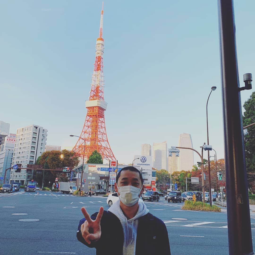 真造圭伍のインスタグラム：「４月から治療してた悪性リンパ腫、今日ペット検査の結果 完全寛解(病変がなくなった)と認められました。 これからは定期検査で再発しないことを確認していきます。とりあえずよかった！」