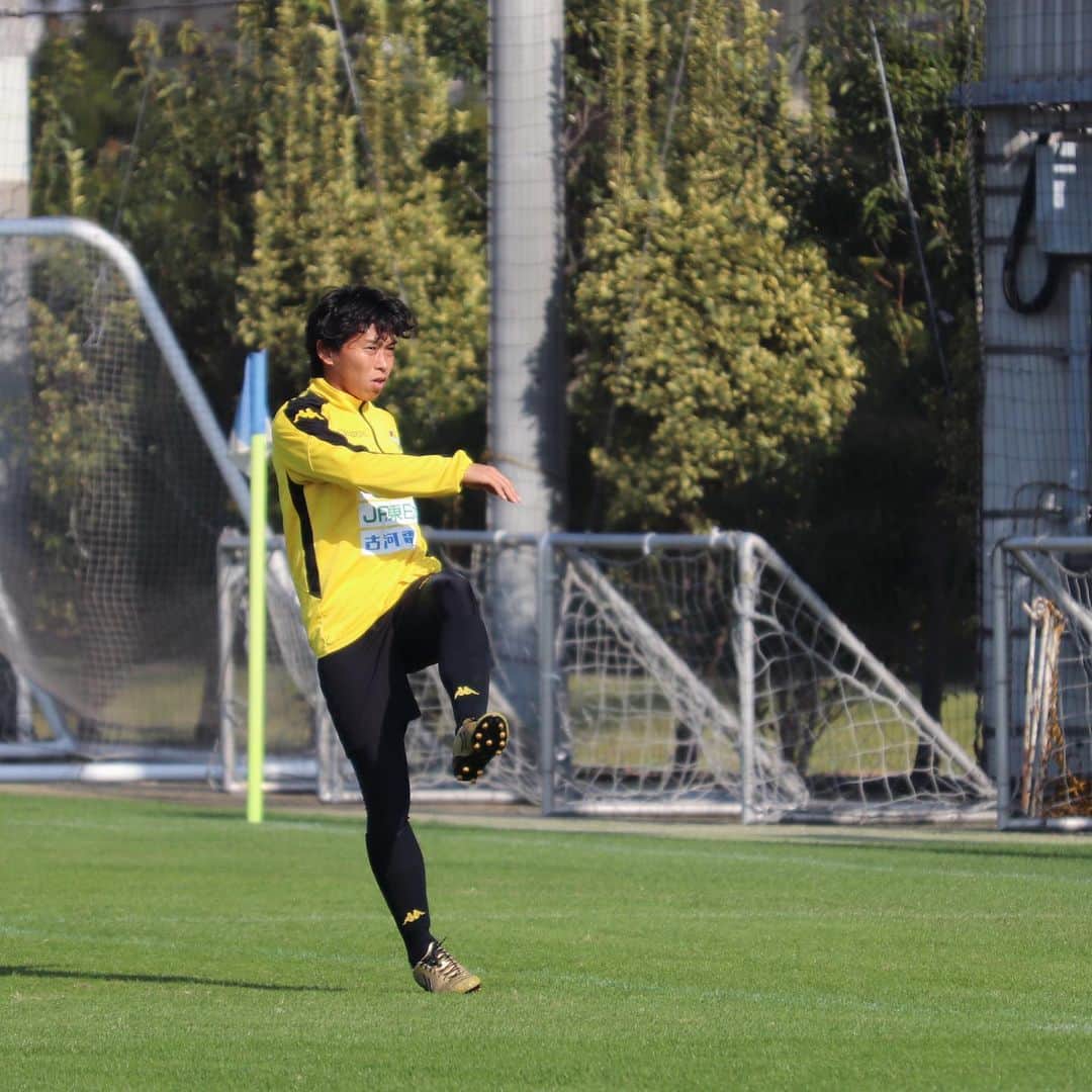 ジェフユナイテッド市原・千葉のインスタグラム：「本日のユナパの様子をお届け💁🏻‍♂️✨  #jefunited #ジェフ千葉 #ユナパ #ユナパレポ #ユナイテッドパーク #WINBYALL #UNITED」