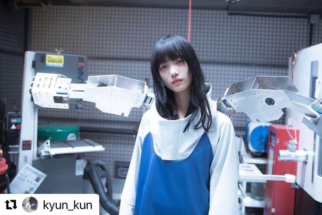 阿知波妃皇のインスタグラム：「🤖」