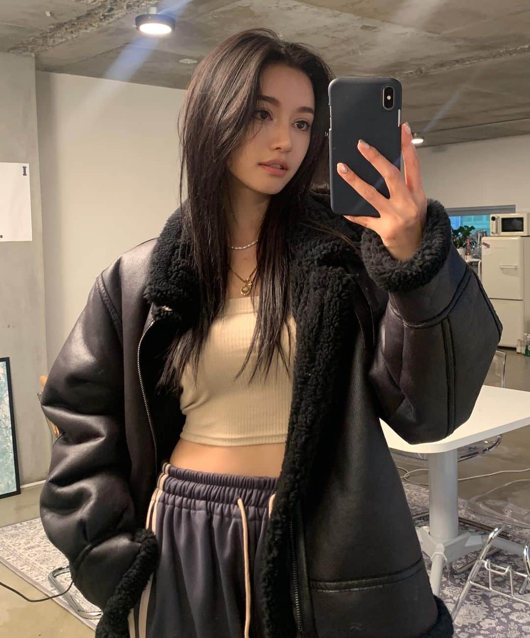 パク・ソラのインスタグラム：「💦🌂🌂」