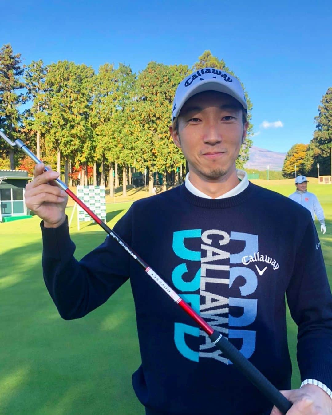 キャロウェイゴルフ（Callaway Golf）さんのインスタグラム写真 - (キャロウェイゴルフ（Callaway Golf）Instagram)「先週から男子ツアーでも本格的にテストが始まったり、 上田桃子プロも早速実戦投入するなど、今注目の赤いストロークラボのシャフト★ キャロウェイ・スタッフプレーヤー男子チームも現在テスト中！  @tetuwan.atom  @keiichirofukabori  @shooootarooooooo   #odysseyputter #オデッセイパター #callaway #キャロウェイ #callawaygolf #キャロウェイゴルフ #golf #ゴルフ #WHITEHOT #ホワイトホットインサート #1putteringolf #限定発売」11月18日 17時16分 - callawaygolf_japan