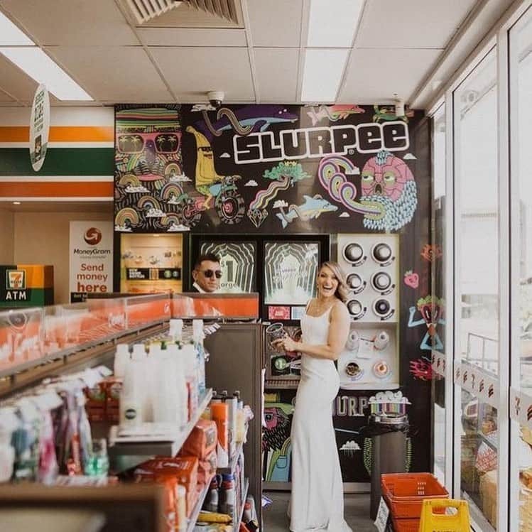 7-Eleven Australiaさんのインスタグラム写真 - (7-Eleven AustraliaInstagram)「Now THIS is true love! 💚 #regram from @joannafrances on her wedding day!   ‘Anyone else select their wedding date based on their favourite day? Haha...it truly was the happiest of 7-eleven days. Cheers for the FREE slurping fun and cheers to forever @joaosorrisodtna 👰🏽🤵🏾🥤 #7elevenaus #7elevenday'」11月18日 17時14分 - 7elevenaus