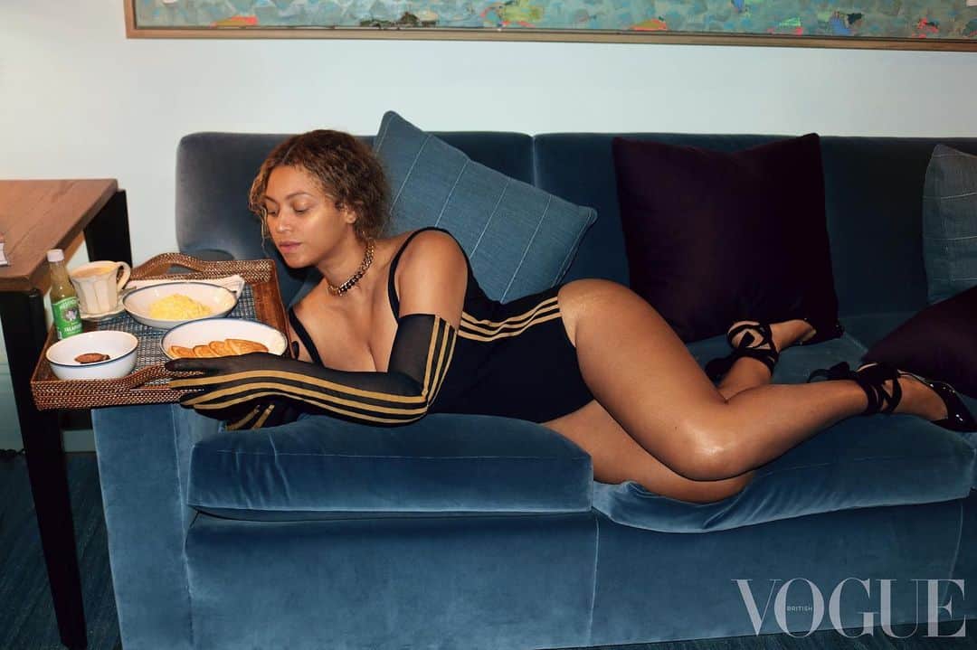 British Vogueさんのインスタグラム写真 - (British VogueInstagram)「Breakfast with @Beyonce. See the full 20-page fashion story in the December issue of #BritishVogue, on newsstands and available for digital download now. And click the link in bio to read the interview in full.  #Beyonce wears an @Adidas x @WeAreIvyPark body with custom gloves, and @YSL by @AnthonyVaccarello shoes & necklace. Photographed by Genevieve Tate and styled by @Edward_Enninful with hair by @JawaraW and colourists @Rachel_Bodt and @ShirleyGHauteHair, make-up by @FrancescaTolot, nails by @OhMyNailsNYC, set design by @StefanBeckman and lighting direction by @_Wordie. With thanks to Beyoncé’s personal stylist @ZerinaAkers, @MarnixMarni, her tailor #TimWhite and publicist @YvetteNoelSchure; Parkwood Entertainment creative director @KwasiFordjour and creative producer @LaurenLaLaBaker; Satellite414 founder @CarlitoF8; @TravisKiewel and @RobFamous for @ThatOneProduction; and Vogue entertainment director-at-large @JillDemling.」11月18日 18時34分 - britishvogue