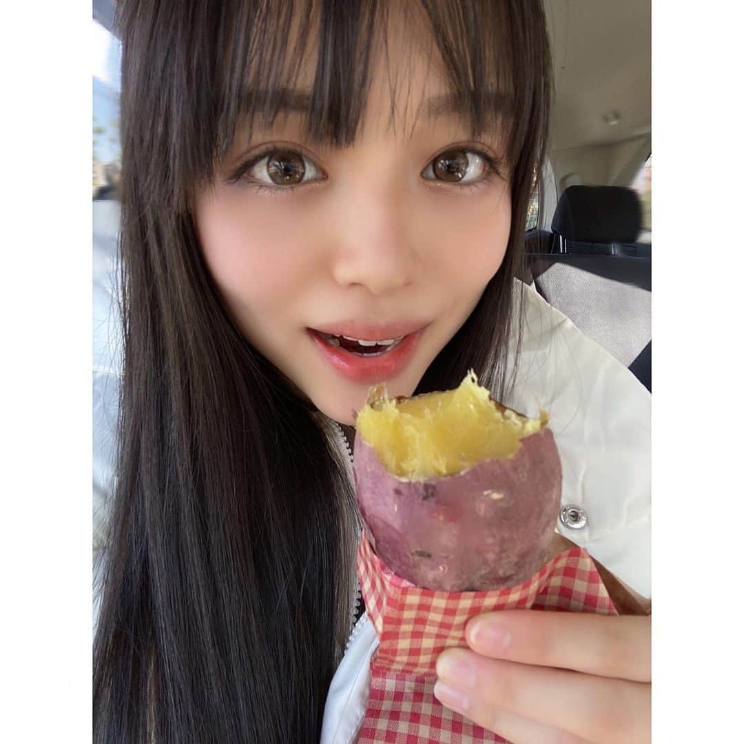 渡邉鈴音さんのインスタグラム写真 - (渡邉鈴音Instagram)「こないだ食べた焼き芋忘れられん。 焼き芋しか勝たん🍠　 ・ ・ ・ #紅はるか  #焼き芋 #🍠  #過去pic」11月18日 18時49分 - rinne_watanabe