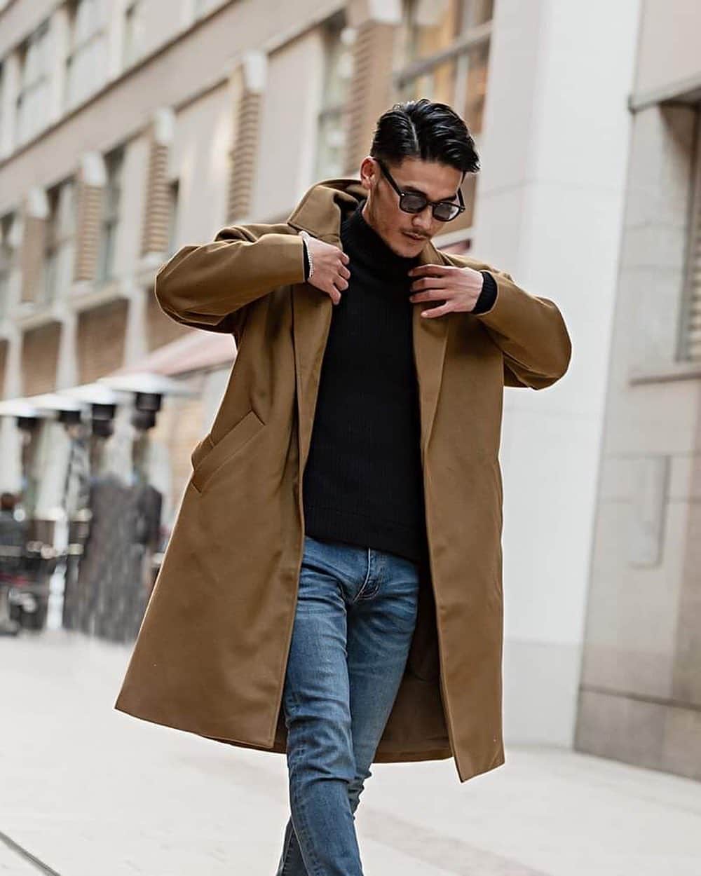 のインスタグラム：「. 今季はビッグシルエットのコートが続々登場😁🙌 . 普段通りのタイトシルエットのコートももちろんですが、ゆったりと大人の雰囲気を感じさせるビッグコートもオススメです👌 . 購入は本日のストーリーズから！ 品番:catn20-58 . #bitter #bitterstore #mensfashion #mensstyle #coat #outer #coatstyle #ビター #ビターストア #メンズファッション #メンズスタイル #コート #冬服 #キレイめコーデ」