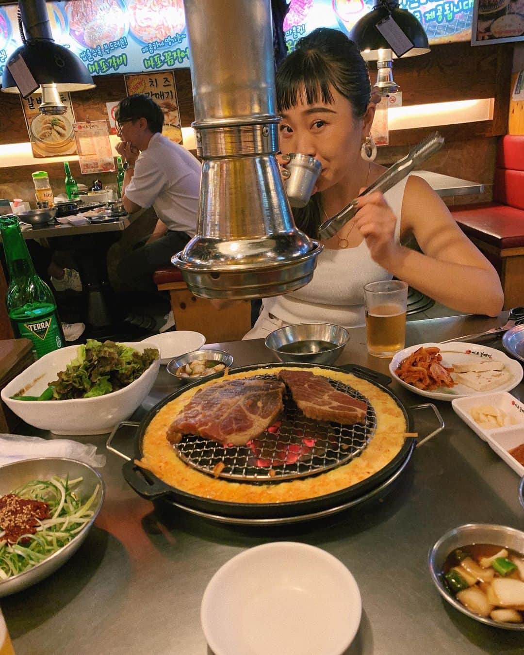 sayocoのインスタグラム：「最近また韓国ドラマにハマって 韓国行きたい欲増し増し🥺🇰🇷🐮♥️ #パクソジュンしか勝たん ・  ・ 写真は去年の弾丸旅行✈️ るりさんミソジおめでとう🎂🤍 @ruriboo  ・ ・ #韓国グルメ#韓国旅行#sayo_trip」