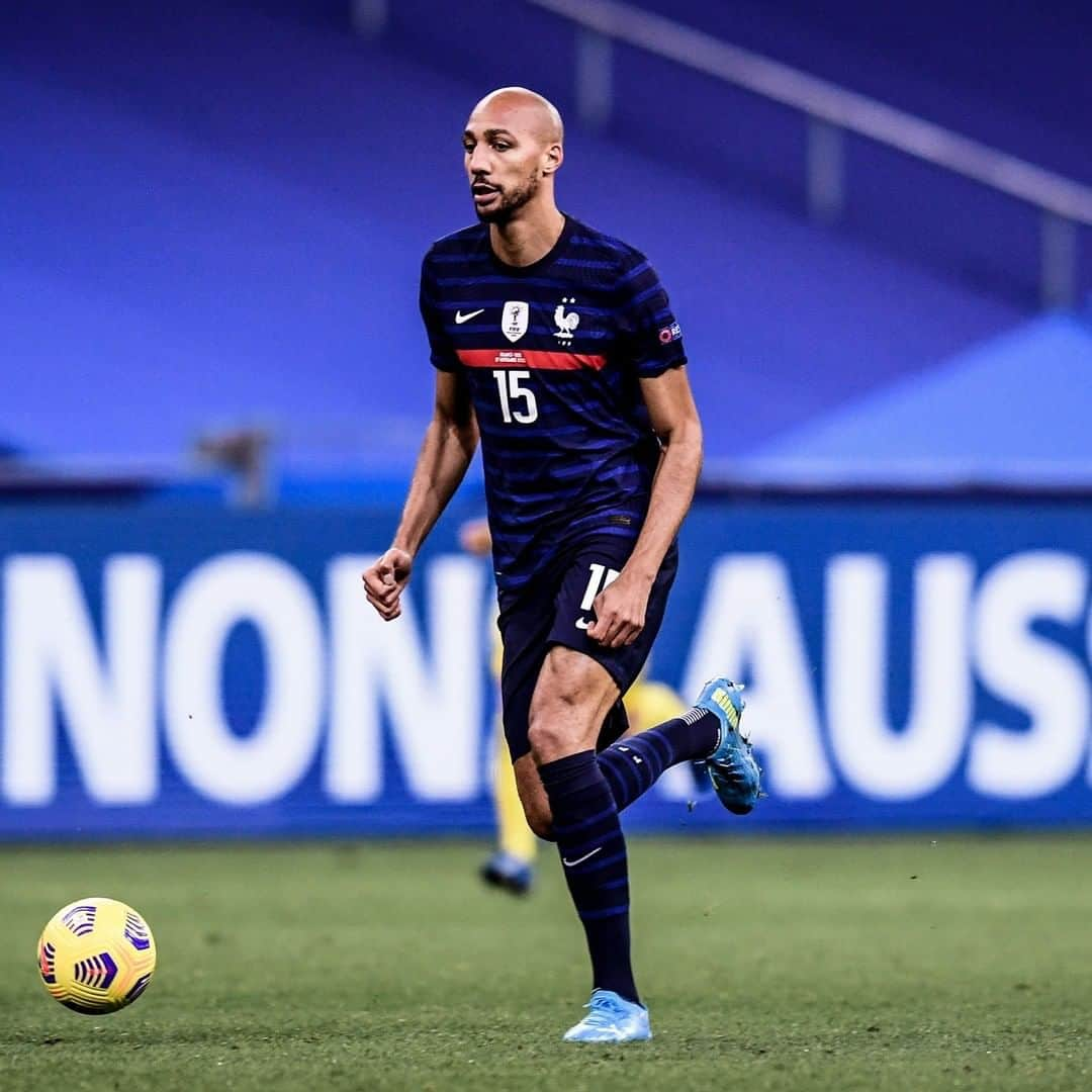 リーグ・アンさんのインスタグラム写真 - (リーグ・アンInstagram)「🇫🇷🥇 L'@equipedefrance finit en tête de son groupe et @k.mbappe retrouve les terrains 🔝  France finish top of their group and Mbappe is back!  #FRASUE #mbappe #kimpembe #nzonzi #giroud #griezmann #pavard #coman #rabiot #thuram」11月18日 19時16分 - ligue1ubereats