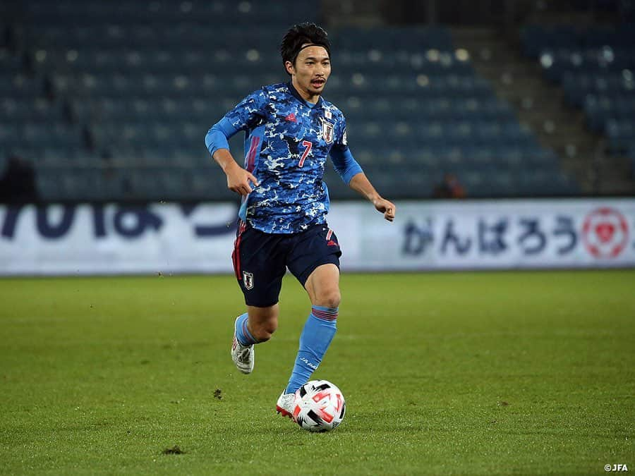 日本サッカー協会さんのインスタグラム写真 - (日本サッカー協会Instagram)「【2020.11.18 Match Photo②📸】 　 🏆国際親善試合 ⌚11.18(水) 5:00KO（日本時間） 🆚メキシコ🇲🇽 📍シュタディオン・リーベナウ 　 GK 23 #シュミットダニエル DF 16 #冨安健洋 19 #酒井宏樹 22 #吉田麻也 MF 4 #中山雄太 6 #遠藤航 7 #柴崎岳 8 #原口元気 9 #鎌田大地 14 #伊東純也 FW 11 #鈴木武蔵 　 (SUB) GK 1 #川島永嗣 12 #権田修一 DF 2 #植田直通 3 #室屋成 5 #長友佑都 20 #板倉滉 24 #菅原由勢 MF 10 #南野拓実 13 #橋本拳人 17 #久保建英 25 #三好康児 FW 18 #浅野拓磨 　 監督 #森保一 　 ✅活動中の様子を映した #TeamCam は YouTubeチャンネル #JFATV で配信中！ 　　 #daihyo #jfa #SAMURAIBLUE #新しい景色を2022」11月18日 19時23分 - japanfootballassociation