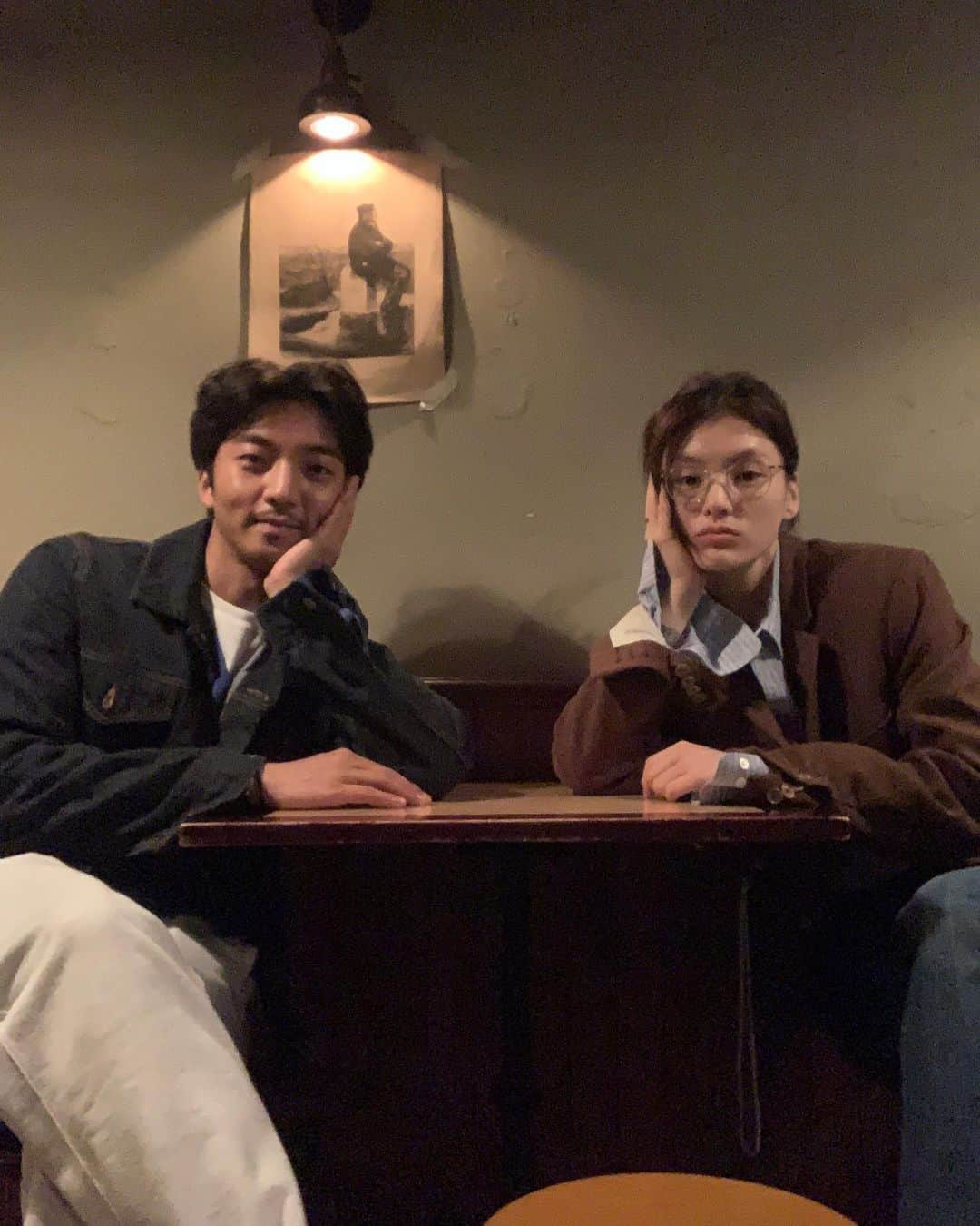 キム・ヨンジのインスタグラム：「유리선생과 신주선생이 함께하는 드라마스페셜💜🤍🖤❤️」