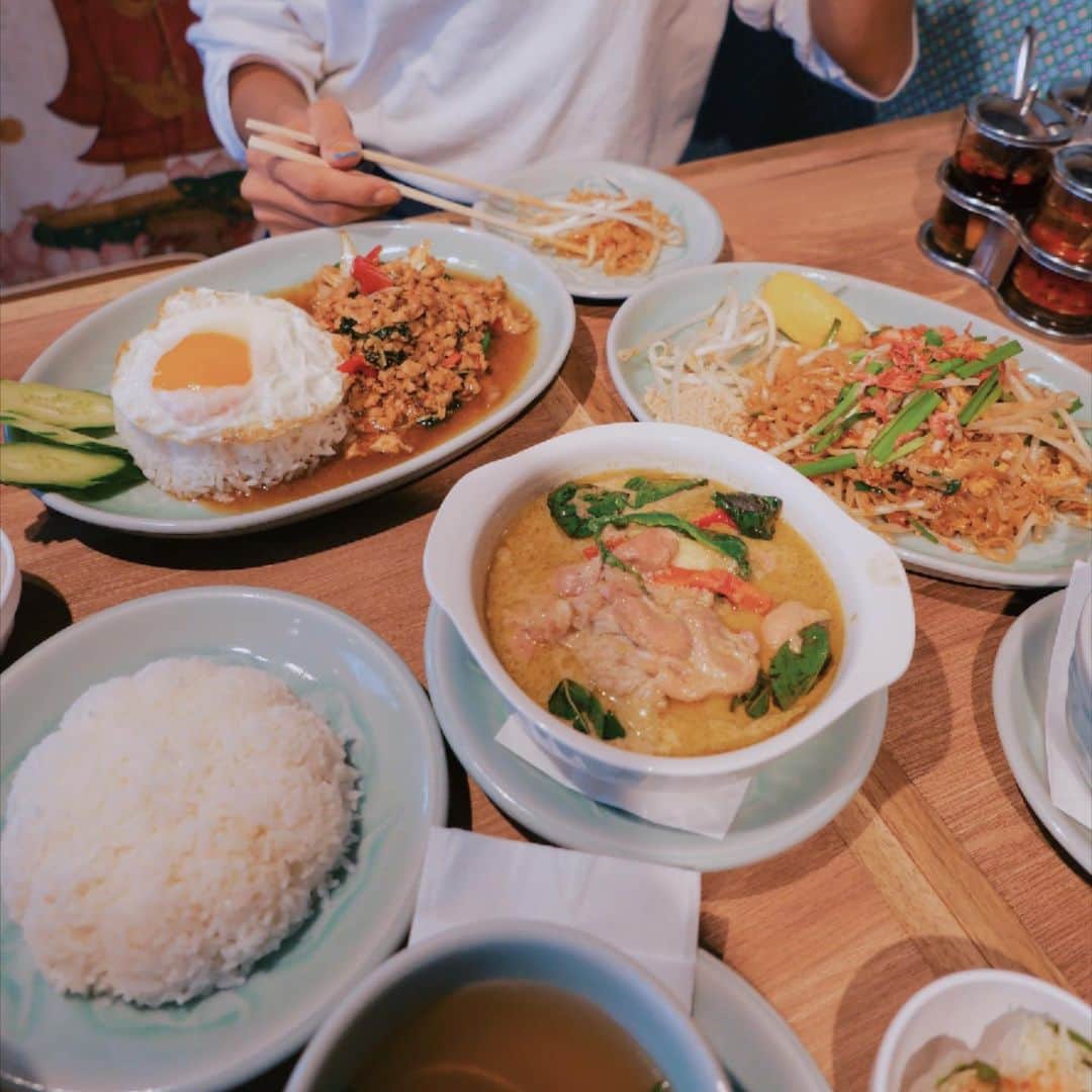 中川珠里さんのインスタグラム写真 - (中川珠里Instagram)「🇹🇭🔥🔥﻿ ﻿ 先日の欲張りタイランチ✌︎﻿ ﻿ ママだけで食べに行くとしたら﻿ いつも1番欲してしまうのがタイ料理🙏🏽﻿ ﻿ 大好きなんだけど、タイ料理は自分では作りません。﻿ 完璧な味をお店で食べたいから🔥﻿ ﻿ ﻿ そして今回光栄な事に﻿ タイ国商務省国際貿易振興局 ﻿ 日本事務所公式YouTubeチャンネルにて﻿ タイ料理の魅力を発信するプロモーション動画が公開となり✨﻿ そちらに出演させて頂きました‼︎﻿ ﻿ その時に頂いた料理も堪らなく美味しかったな〜🔥﻿ ﻿ YouTubeで「THINK EXOTIC TASTE」﻿ と検索してみてね😉﻿ ﻿ #THINKEXOTICTASTE﻿#タイ料理 #タイセレクト﻿#タイ好き #タイ料理#PR」11月18日 19時36分 - juri1104