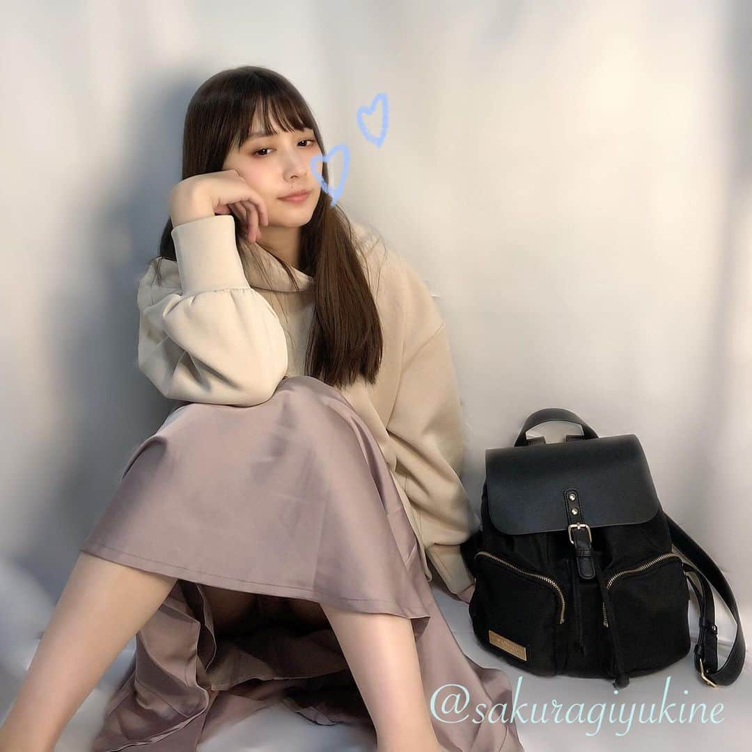 桜木優希音さんのインスタグラム写真 - (桜木優希音Instagram)「洋服にコスメに…♡ 福袋の季節だね〜欲しいと思っていつも出遅れている私ですが、、😢笑🤣笑  専用割引コード❤︎YUKINE(期限なし) 公式HP❤︎http://gastonluga.com  #gastonluga #ガストンルーガ #リュックサック #バックパック #ビーガンレザー #コーディネート #可愛い洋服 #欲しい #冬服 #おしゃれアイテム #化粧品 #コスメ #アクセサリー  ・送料無料＆30日間の返品交換返送料無料 ・安心の国内配送  ‪11月13日～ 12月1日 　 ‬ ‪ブラックフライデー❤︎キャンペーン‬  ‪サイト内全商品20%offさらに、クーポンコード使用(10％オフ)で最大30%off‬ ‪(バックパックを買うと、‬ ‪ロゴ入りパスケースが貰える♡)‬」11月18日 19時31分 - yukinsaky__