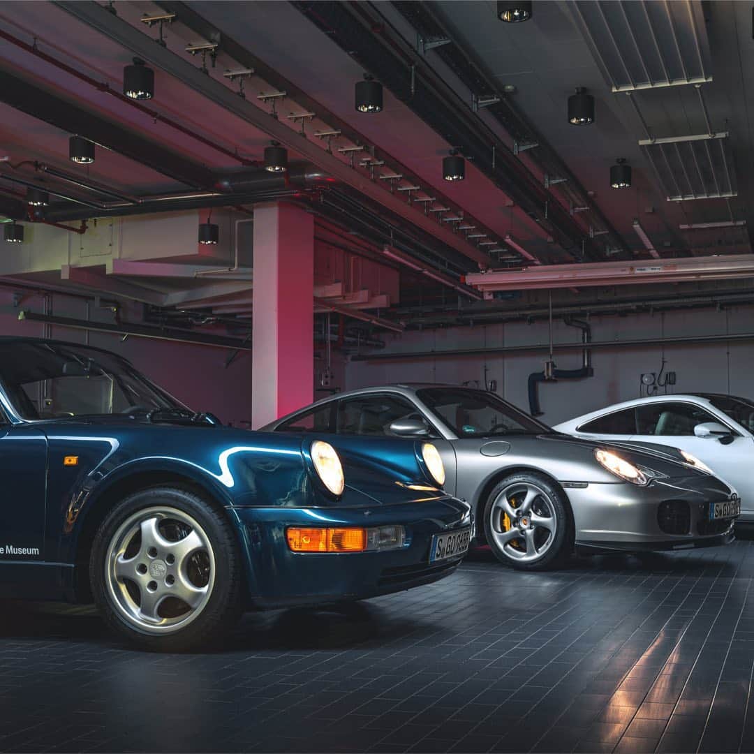 Porscheさんのインスタグラム写真 - (PorscheInstagram)「Standing as a symbol of power and technology for decades, the 911 Turbo packs in quite some history. @porsche.museum teamed up with @thespeedhunters to look at the past and present of this long line of greatness. Link in bio.  (📸 @mark_scenemedia) __ 911 Turbo: Fuel consumption combined: 11,1 l/100 km; CO2 emissions combined: 254 g/km I https://porsche.click/DAT-Leitfaden I Status: 11/2020」11月18日 20時12分 - porsche