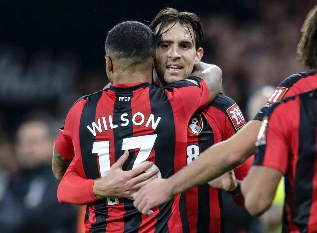 AFCボーンマスさんのインスタグラム写真 - (AFCボーンマスInstagram)「#OnThisDay in 2017, we recorded one of our best @premierleague wins with a 4-0 victory over Huddersfield 🤩💫 Who was there? 🙋‍♂️🙋‍♀️ #afcb 🍒」11月18日 20時46分 - afcb