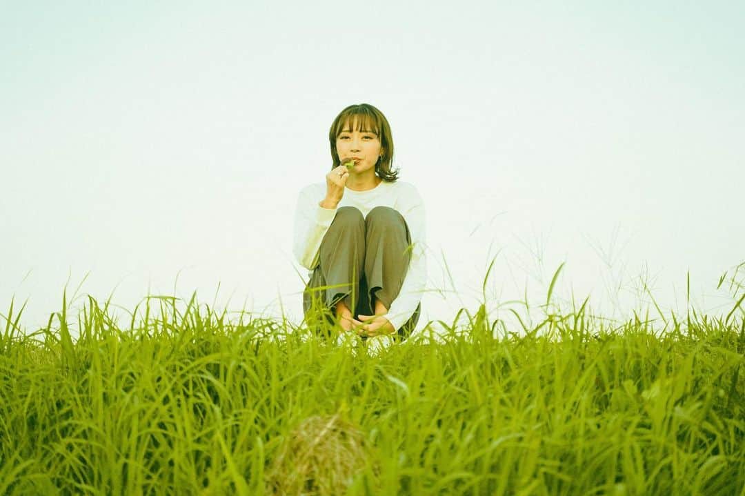 尾林美月さんのインスタグラム写真 - (尾林美月Instagram)「. 草だんごを頬張る、とっておきの場所🍡」11月18日 20時41分 - mizuki_obayashi