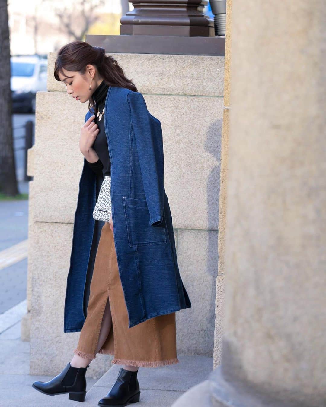 三佐和あやのインスタグラム：「O o t d ✨ #happy #wednesday #fashion #ootd   #いつコ  #秋コーデ #きょコ #シンプルコーデ #大人カジュアル #ママコーデ  #ママファッション #マタママ #マタニティコーデ #マタニティアカウント #ぷんにー #ファッション #お洒落 #大人女子 #アラサーコーデ #アラフォーファッション  #3児ママ #関西ママ」