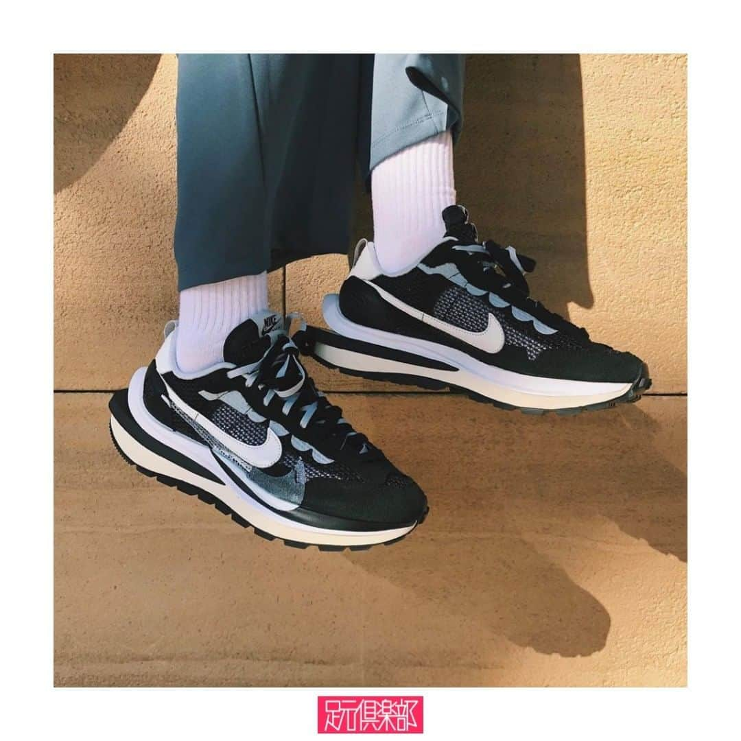 足元倶楽部 公式アカウントのインスタグラム：「ブランド : NIKE × sacai (@nike x @sacaiofficial ) モデル名 : Vaporwaffle . (@yuki_sandiego )さんの #足元倶楽部 . スニーカースナップは @ashimoto.club でポスト&チェック！ . #nike #sacai #nikesacai #sacainike #vaporwaffle #足元クラブ #足元くら部#足元#あしもと倶楽部 #スニーカー #スニーカーコーデ #スニーカー同好会 #キックス #靴 #コーディネート#スナップ#ファッションスナップ #ストリートスナップ #お気に入りの一足 #今日の逸足#逸足 #운동화 #kicks#newkicks」