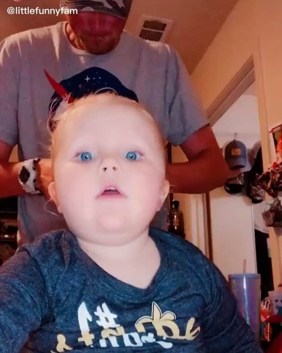 ピーター・ファシネリのインスタグラム：「This is so damn cute it stings my eyeballs. Guaranteed to put a smile on your face. Tnanks for sending it to me @fionaeveee  I’ll always be your super Dad. ♥️」
