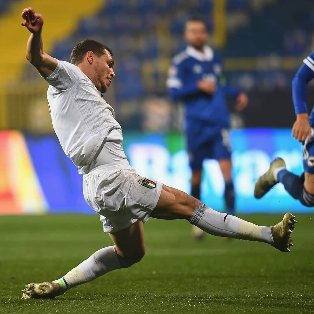 サッカーイタリア代表さんのインスタグラム写真 - (サッカーイタリア代表Instagram)「📸 Missione compiuta! 😉 . Gli #Azzurri si qualificano per la fase finale della UEFA #NationsLeague . . 🇧🇦🇮🇹 #BosniaItalia 0⃣-2⃣ #BOSITA #UNL #Nazionale #VivoAzzurro」11月19日 6時46分 - azzurri