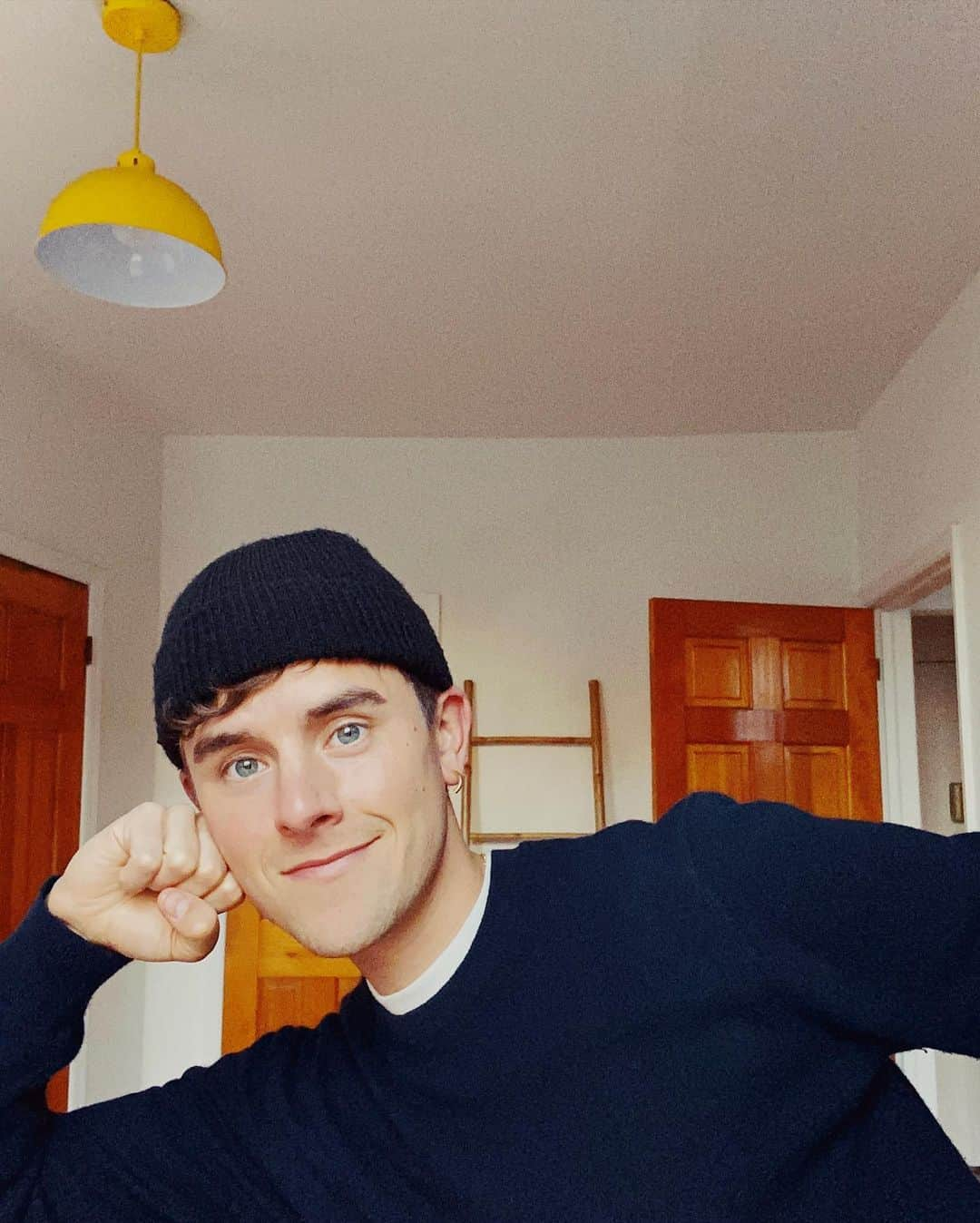 コナー・フランタさんのインスタグラム写真 - (コナー・フランタInstagram)「aye, aye」11月19日 6時53分 - connorfranta