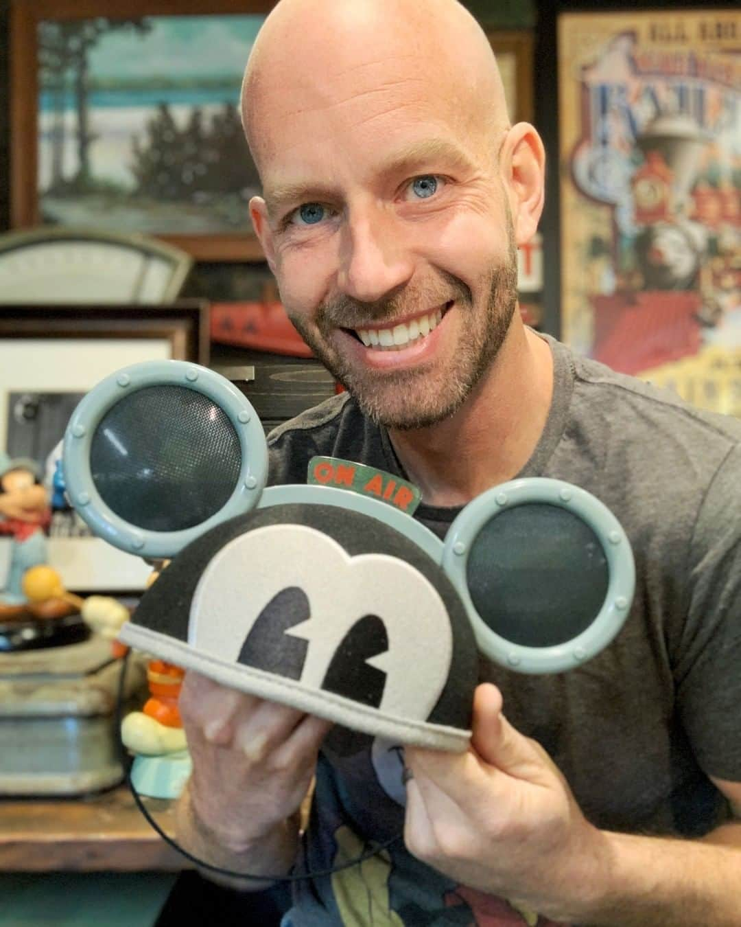 ミッキーマウスさんのインスタグラム写真 - (ミッキーマウスInstagram)「Oh, boy! The latest Mickey Mouse ear hat from the #DisneyParksDesignerCollection by Bret Iwan, voice of Mickey Mouse, as seen during the @DisneyD23 Fantastic Worlds Celebration will be released tomorrow, Nov. 19 at @WaltDisneyWorld, Downtown Disney District at @Disneyland and online at @shopDisney!」11月19日 7時30分 - mickeymouse