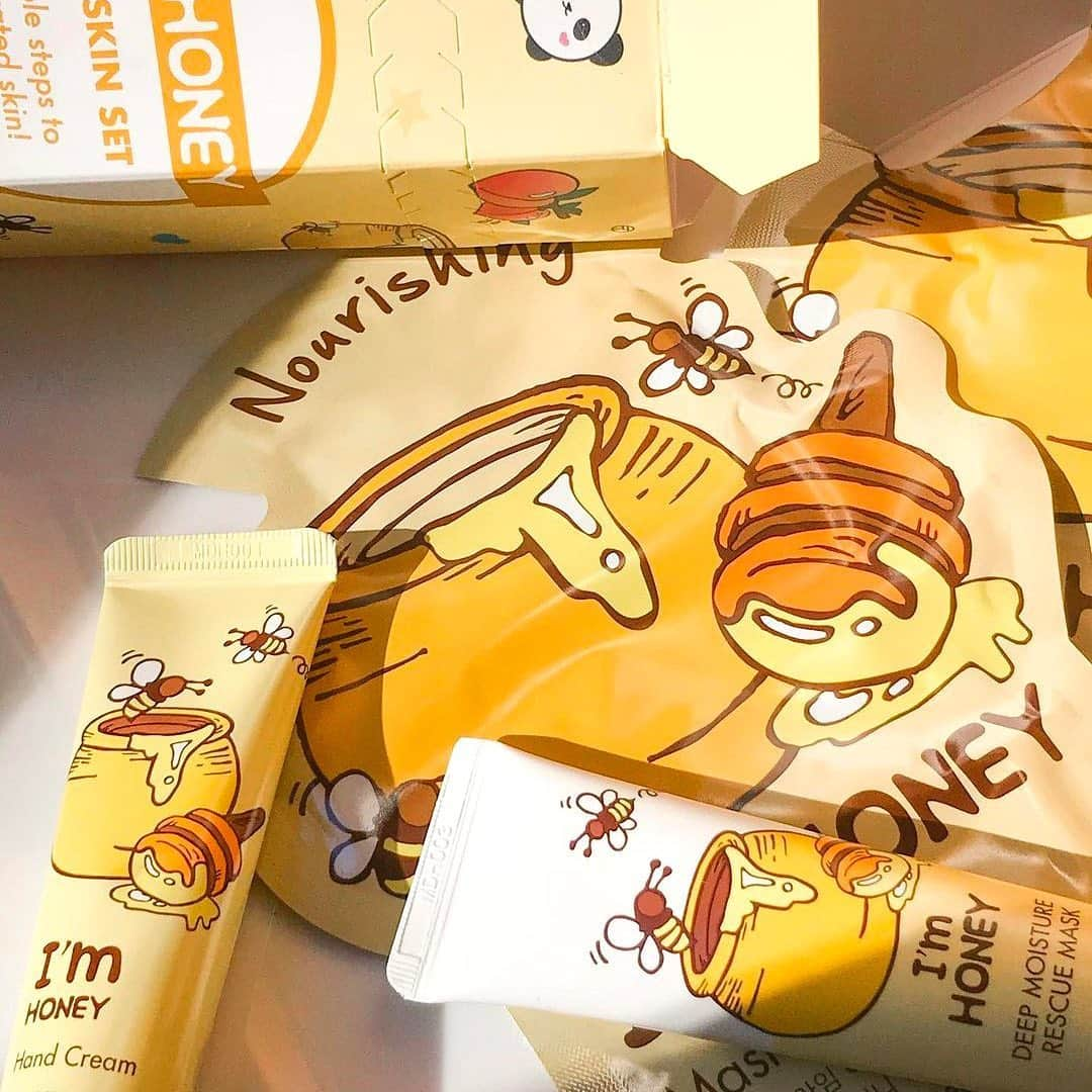 TONYMOLY USA Officialさんのインスタグラム写真 - (TONYMOLY USA OfficialInstagram)「🍯💛✨#TONYMOLYnMe #xoxoTM #macysbeauty 📸 @sweetlittleindulgences」11月19日 7時42分 - tonymoly.us_official