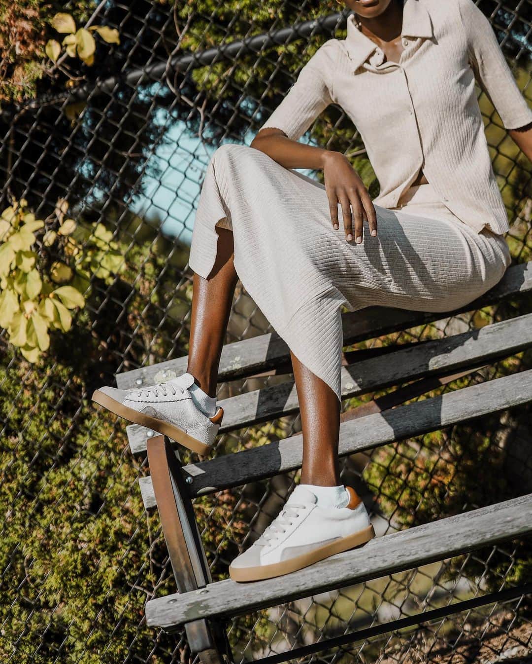サムエデルマンのインスタグラム：「New in sneakers: The PRIMA See our story for more new arrivals.  Photographed by Libby Edelman  #SamEdelman #Fall2020 #SamSneakers」