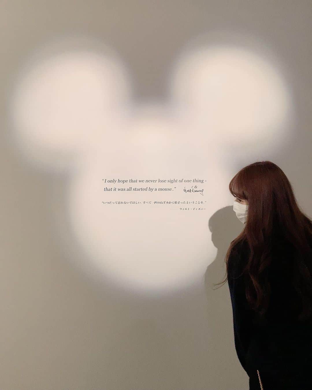 牧野真鈴さんのインスタグラム写真 - (牧野真鈴Instagram)「ミッキー誕生日おめでとうですね✨✨ どうしても今日載せたかった理由です☺︎！！ #ミッキーマウス  #ハッピーバースデーミッキー 🎂💓 #ミッキーマウス展」11月18日 23時01分 - makino_marin