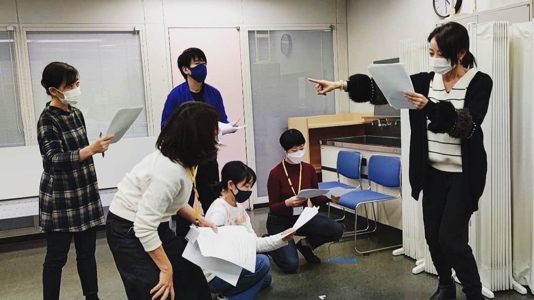 瑛蓮のインスタグラム：「気持ち良い眠りのために、日々日中に汗をかく事をしてます。  今日は2日分汗をかきましたので、嬉しくて新しいパジャマをおろしました。  #瑛蓮 #世界にひとつだけの創 #ひきこもり」