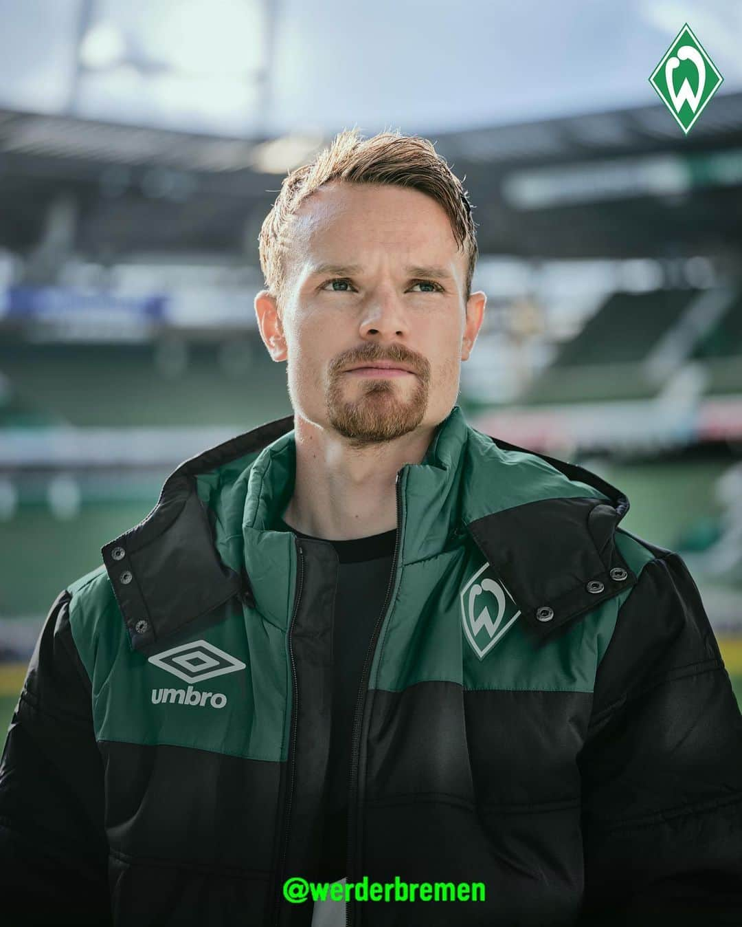 ヴェルダー・ブレーメンさんのインスタグラム写真 - (ヴェルダー・ブレーメンInstagram)「Sedcard C. Groß.📷 _______ #werder #bremen #svw #groß #shooting #raute」11月18日 23時36分 - werderbremen