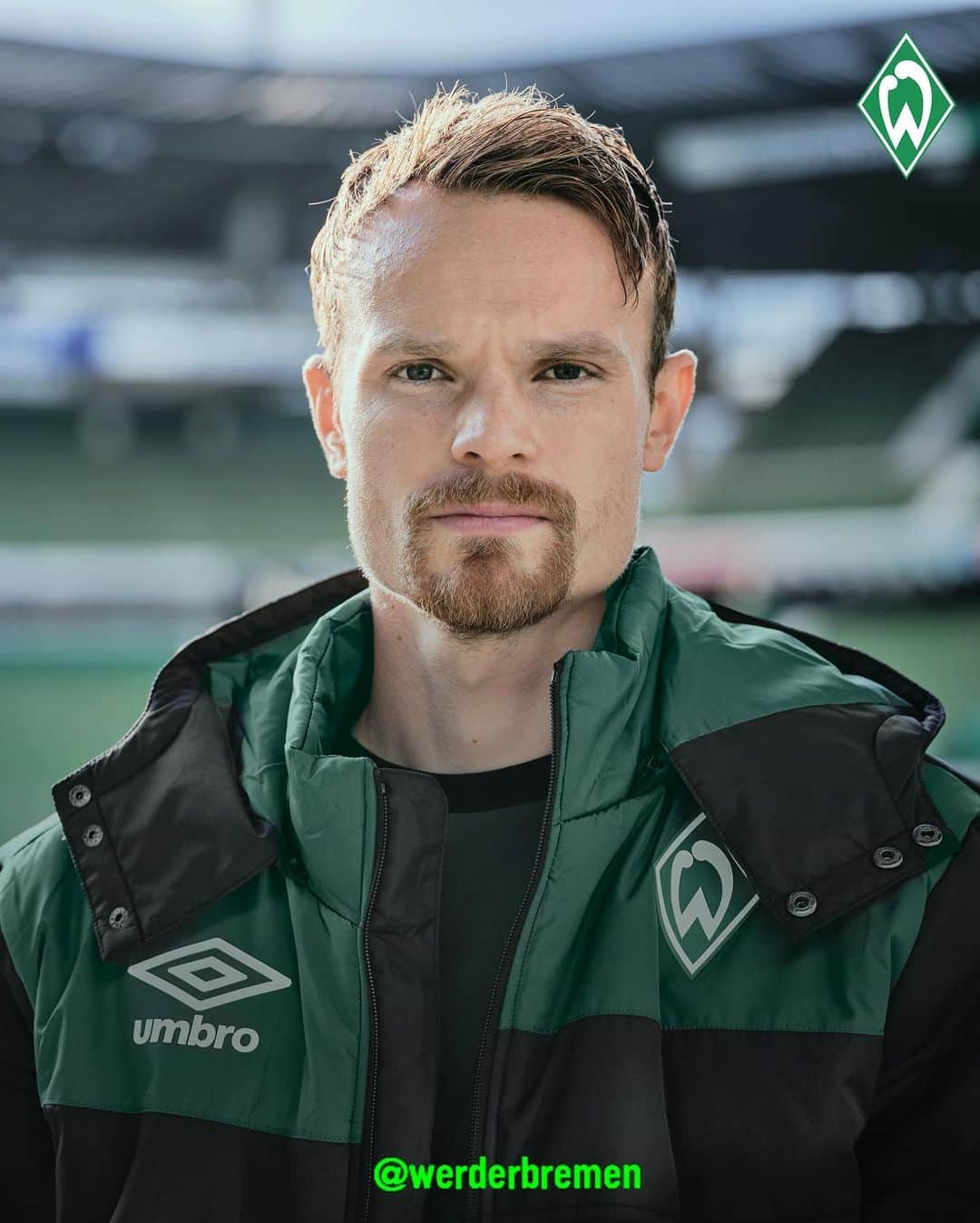 ヴェルダー・ブレーメンさんのインスタグラム写真 - (ヴェルダー・ブレーメンInstagram)「Sedcard C. Groß.📷 _______ #werder #bremen #svw #groß #shooting #raute」11月18日 23時36分 - werderbremen