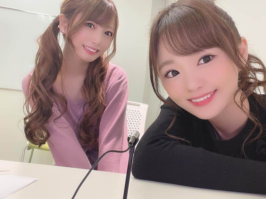 西宮ゆめさんのインスタグラム写真 - (西宮ゆめInstagram)「親友ちゃんのニコ生初ゲストで出られて光栄でした🖤  #西宮ゆめ  #結城のの #AV女優」11月18日 23時52分 - nishimiya_yume