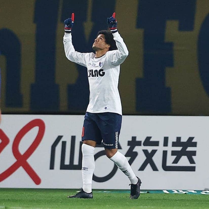 のインスタグラム：「Feliz demais e grato a Deus por mais um gol. Agora é virar a chave e pensar na retomada da Champions da Ásia. 🇯🇵⚽️🙏🏾」