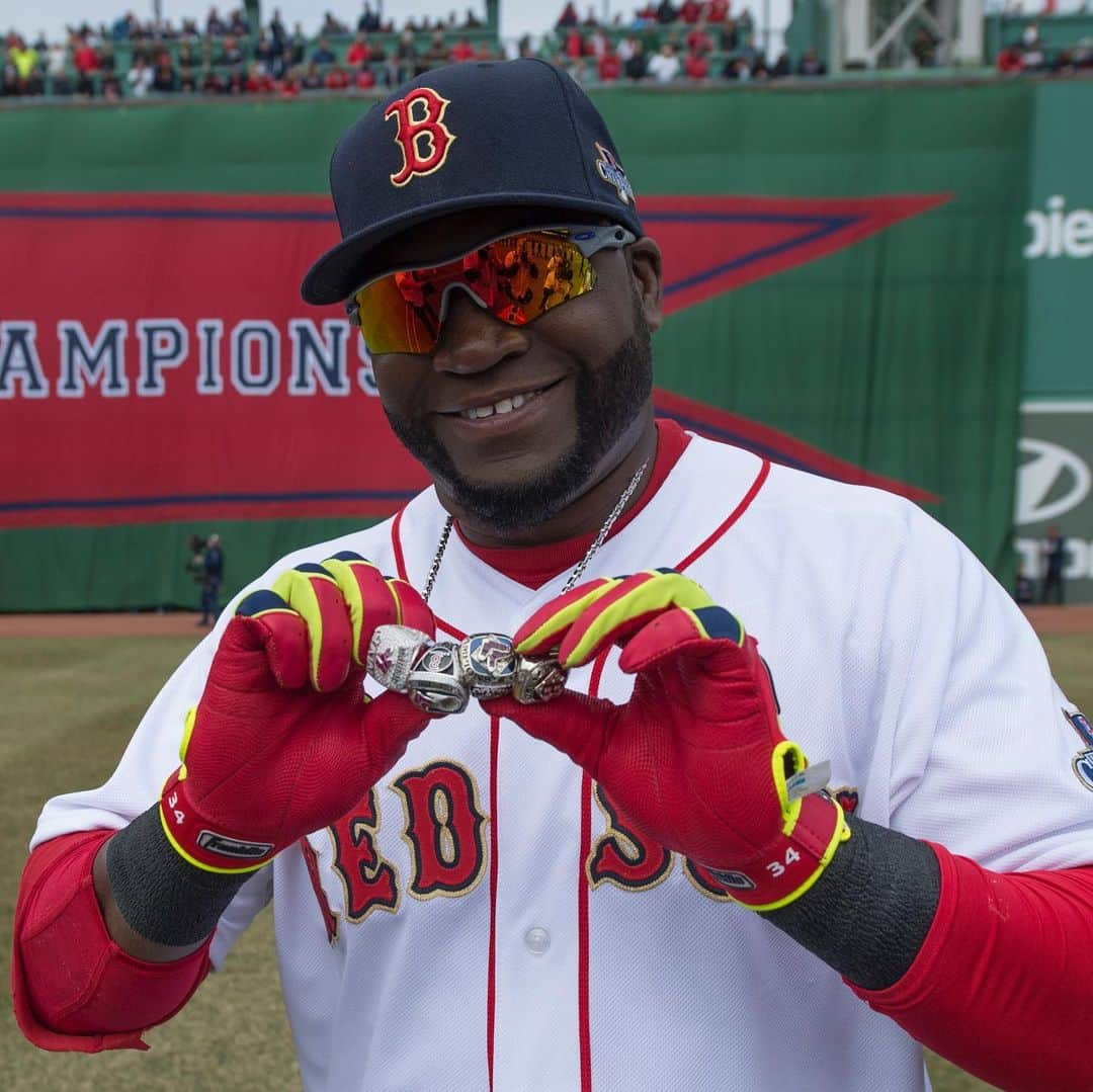 ボストン・レッドソックスさんのインスタグラム写真 - (ボストン・レッドソックスInstagram)「HAPPY BIRTHDAY, PAPI! 🎉」11月19日 0時23分 - redsox