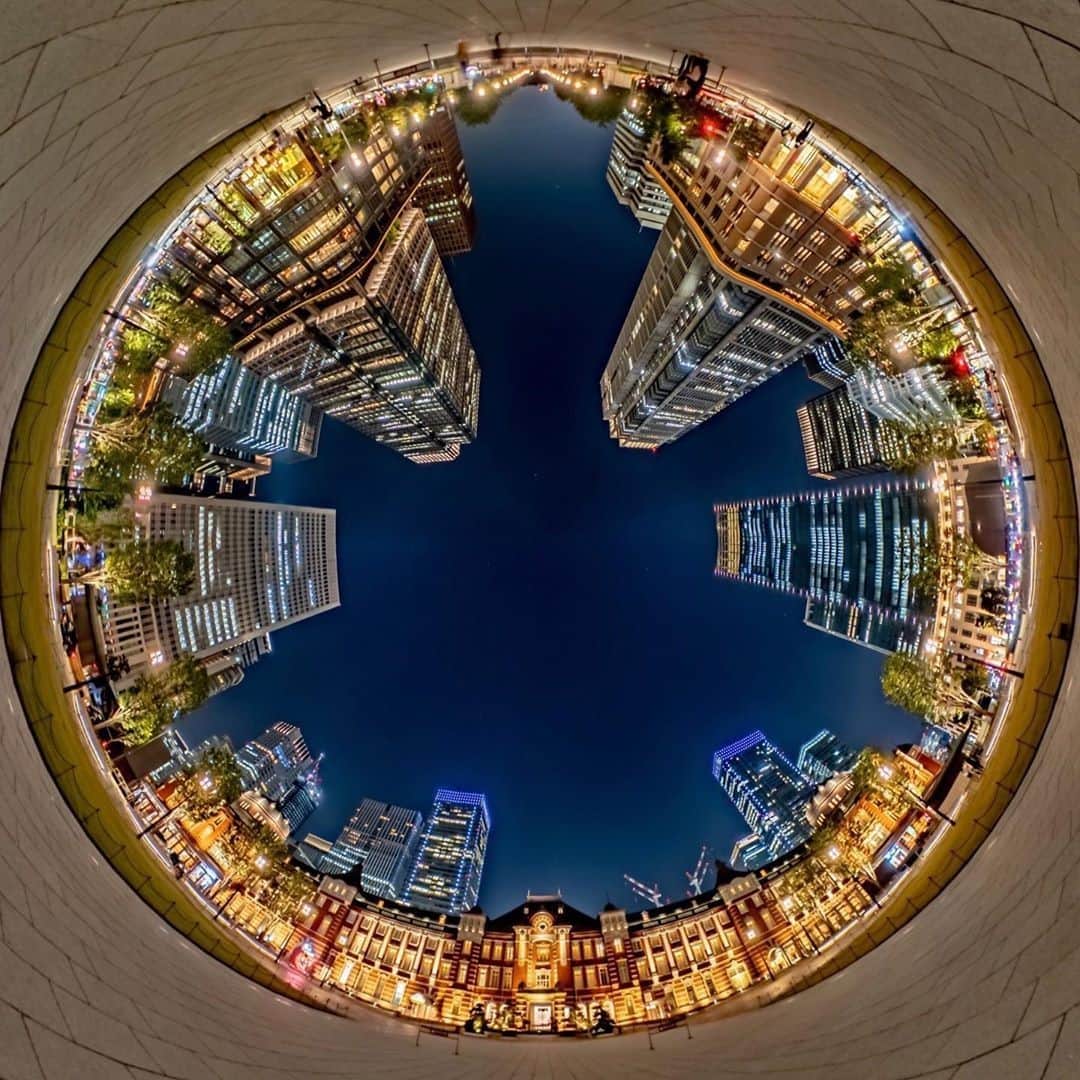 Official RICOH THETAさんのインスタグラム写真 - (Official RICOH THETAInstagram)「Our RICOH THETA cameras capture incredible night shots utilizing dynamic range compensation and noise reduction for beautiful, balanced images. This Tokyo shot by @theta_ichiroo is 360º goals! 🏙️ . . . . . #ricohusa #ricoh #ricohimaging #theta360 #lifein360 #360camera #360view #camera #cameratips #cameralover #photographylovers #photographer #photooftheday #cityphotography #cityphoto #citylife #Tokyo #Tokyophotography #Tokyophotographer #Nightphotography #nightphoto #photoshoot #cityphotos #cityscape」11月19日 0時45分 - theta360official