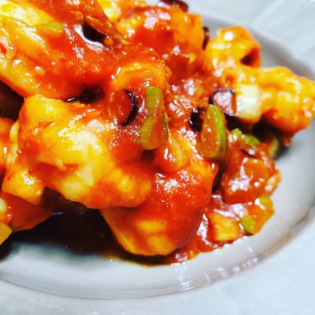 塩原康孝のインスタグラム：「激辛エビチリ #料理記録  #料理男子」