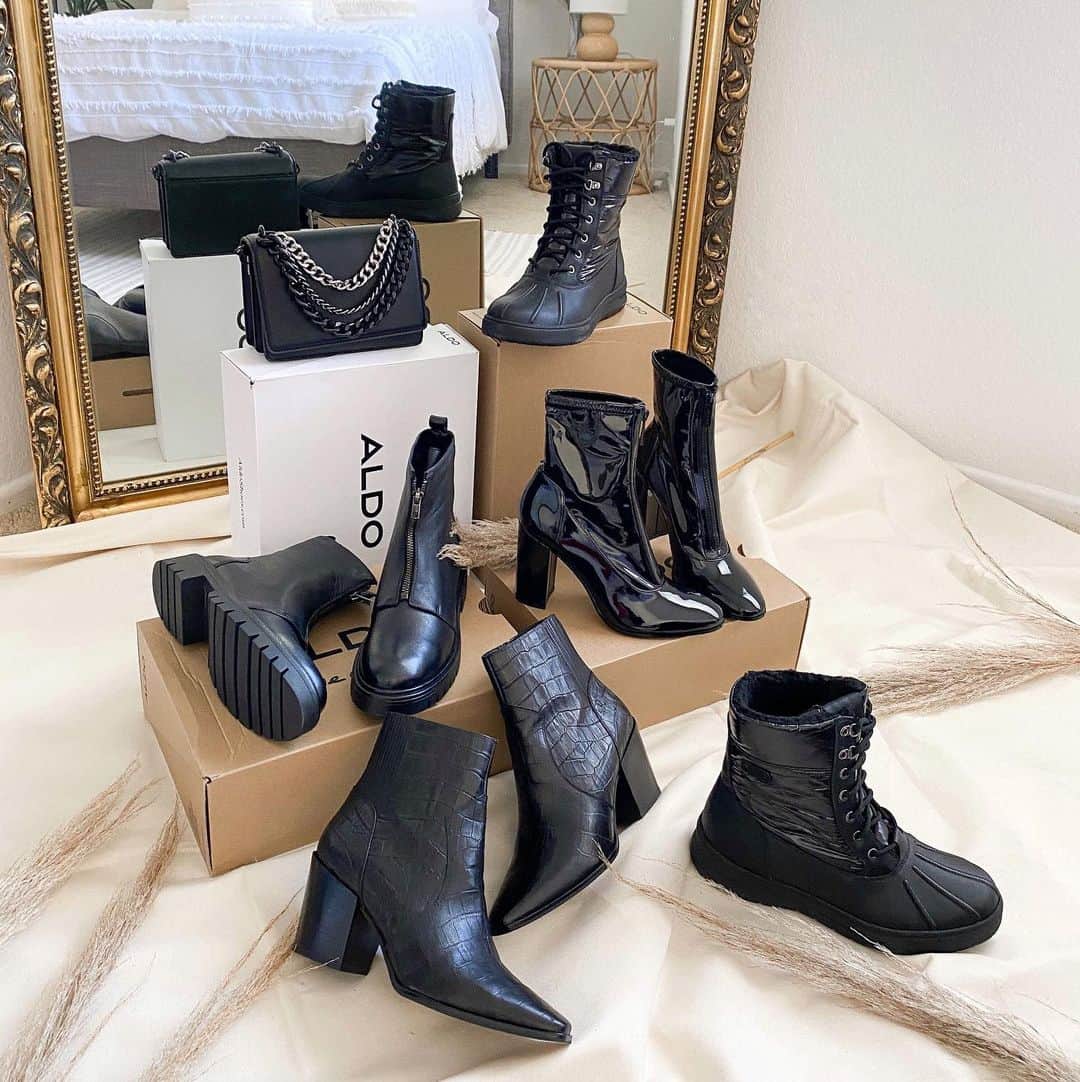 ALDO shoesさんのインスタグラム写真 - (ALDO shoesInstagram)「Black Friday all month long. Can’t decide what to order? Neither can we! Get all your faves now in our link in bio. Photo by @zahraa_hberro #AldoCrew」11月19日 0時49分 - aldo_shoes