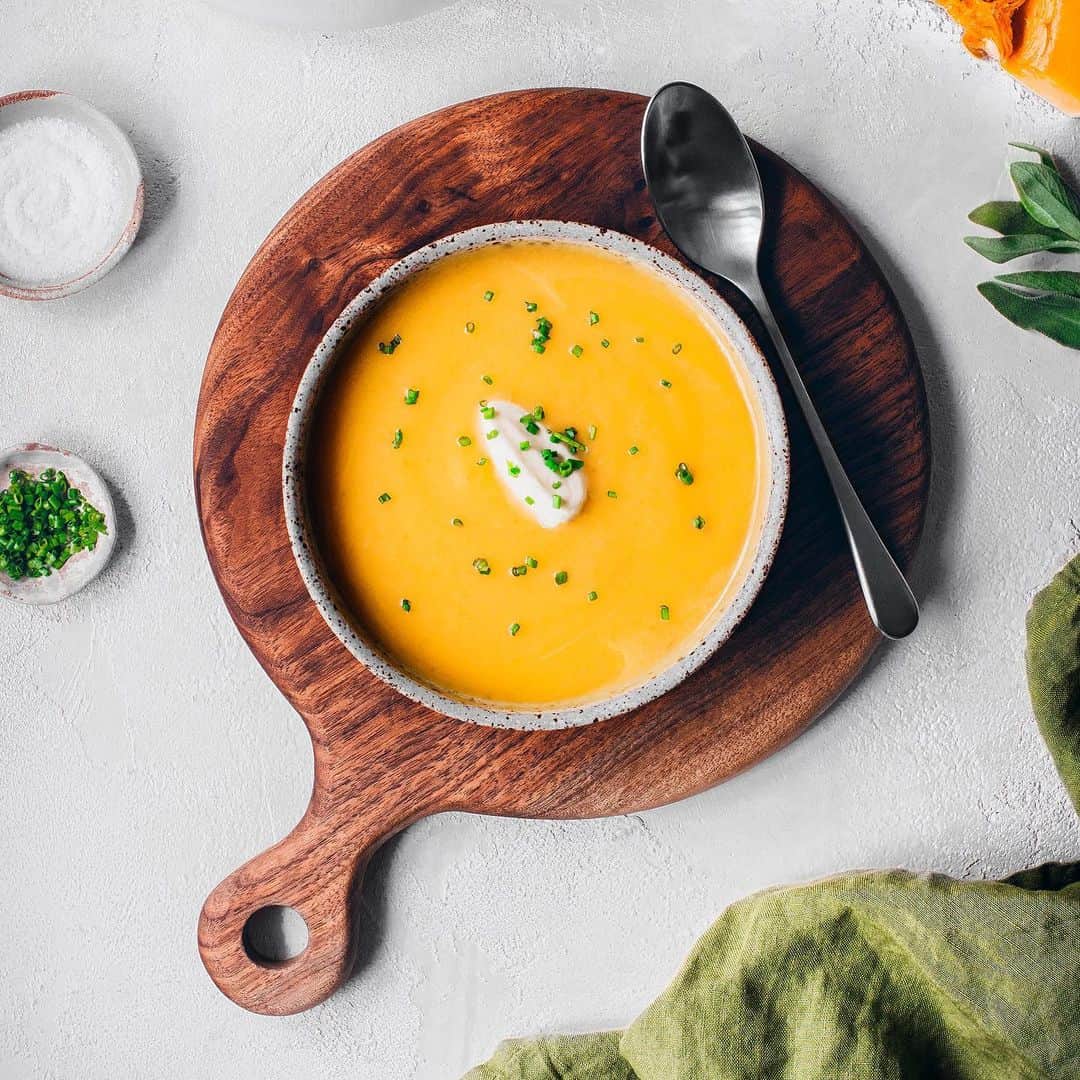Vitamix Global Headquarters Real foodさんのインスタグラム写真 - (Vitamix Global Headquarters Real foodInstagram)「The Immersion Blender is now available and we can't stop making soup 🍁 • 📸 : Get this flavorful Butternut Squash and Apple Bisque recipe here using the link in bio. • #soup #soupszn #vitamix #fall #autumn #butternutsquash #fallflavors #bisque #healthy #recipe #immersionblender #myvitamix #vegan #wholefoods #healthy」11月19日 0時49分 - vitamix